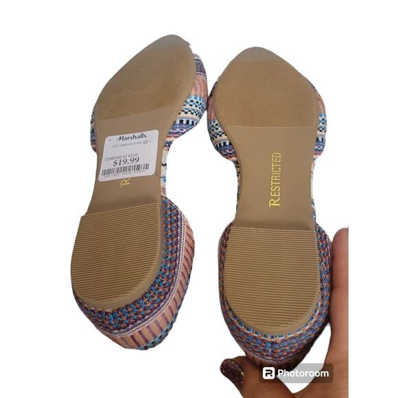 NWT Restricted Slip On Shoes Women’s 8 Multicolored Striped Tapestry Flats. - Picture 5 of 5